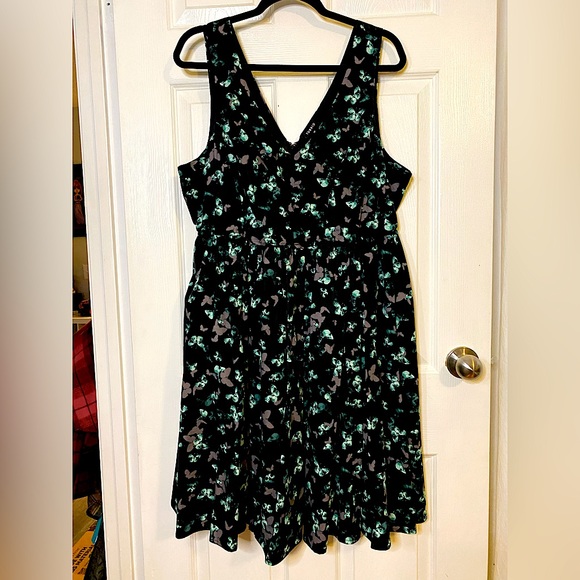 Size 18 Torrid Butterfly Print Dress - Picture 1 of 7